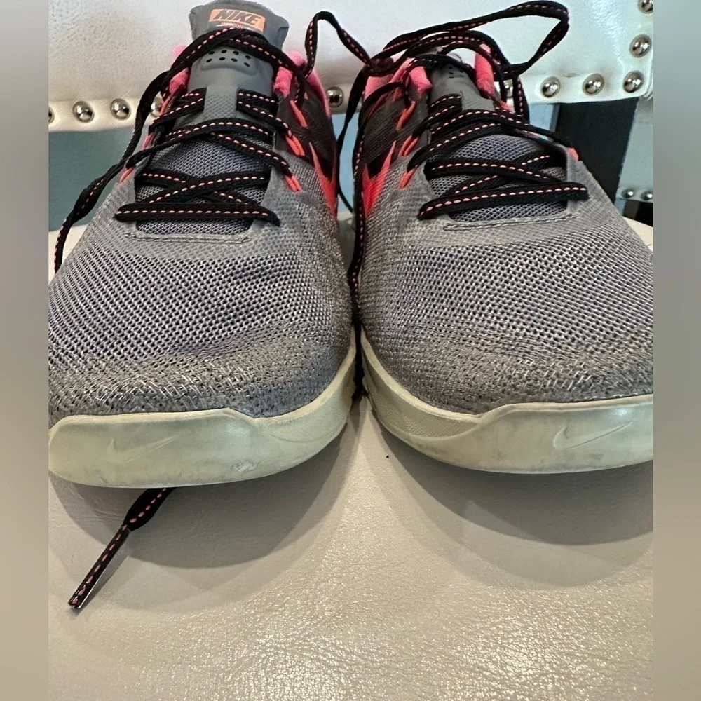 NIKE Metcon 3 Womens Cross Training Shoes Grey Black Pink 849807-004 Size 8